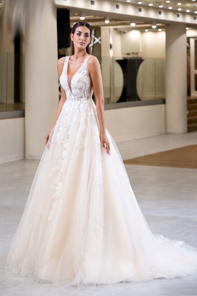 NAdia Orlando bridal Dress