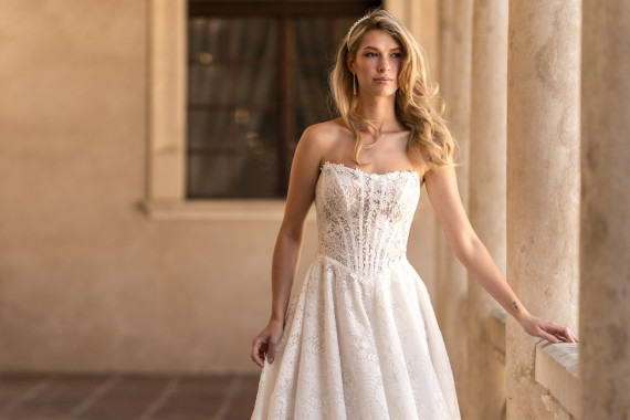 abito sposa modello tulipano